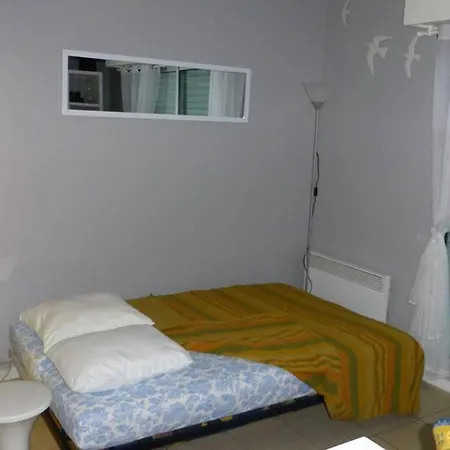 Studio-4pers-centre-calme-2vélos-wifi-parking Apartamento